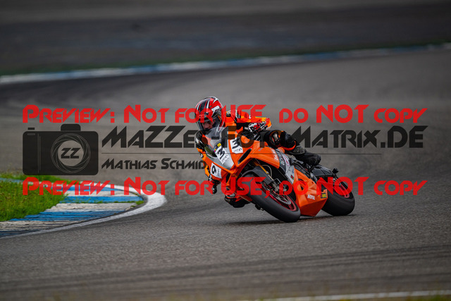 MaZZes_FotoMatrix_240701_6007705_7860 | GELB