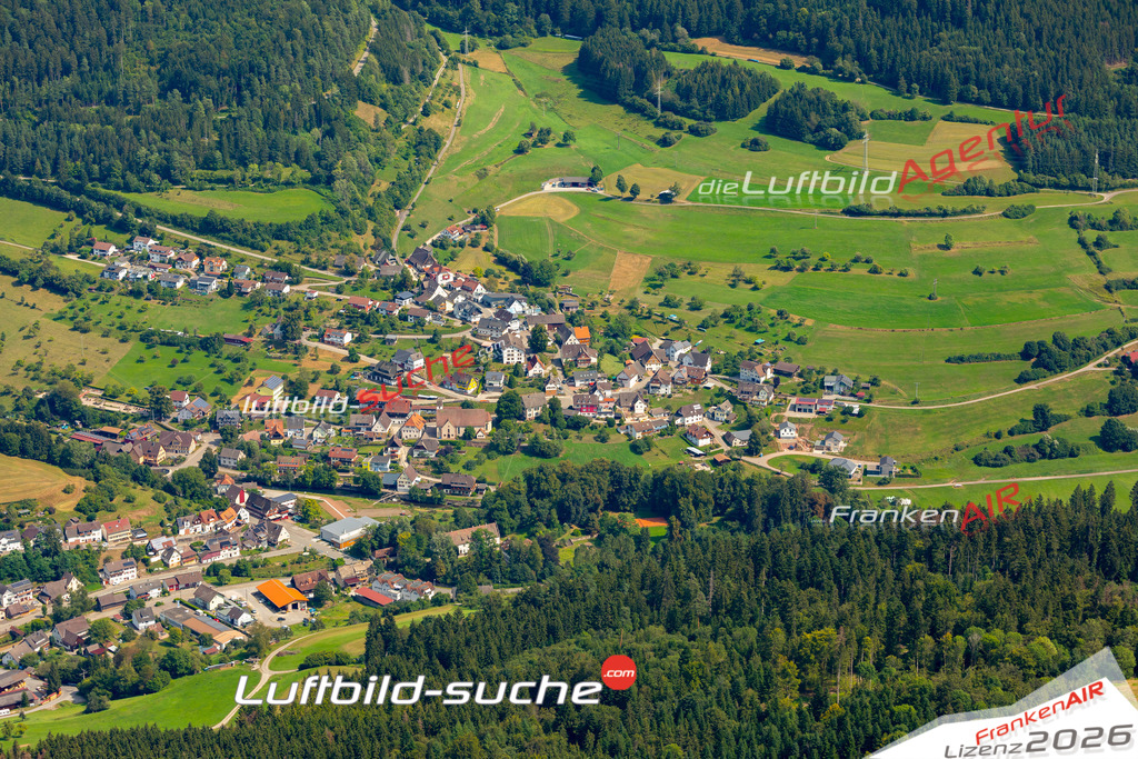 Das Luftbild zeigt : Leinstetten Dornhan - Die Luftaufnahme wurde 2024 vom UL-Flugzeug aus erstellt ( keine Drohne ) - Hochauflösende Luftaufnahme - Für grossformatige Ausdrucke geeignet. Die Geschenkidee !Mit Lizenz und Bildrechte bestellbar