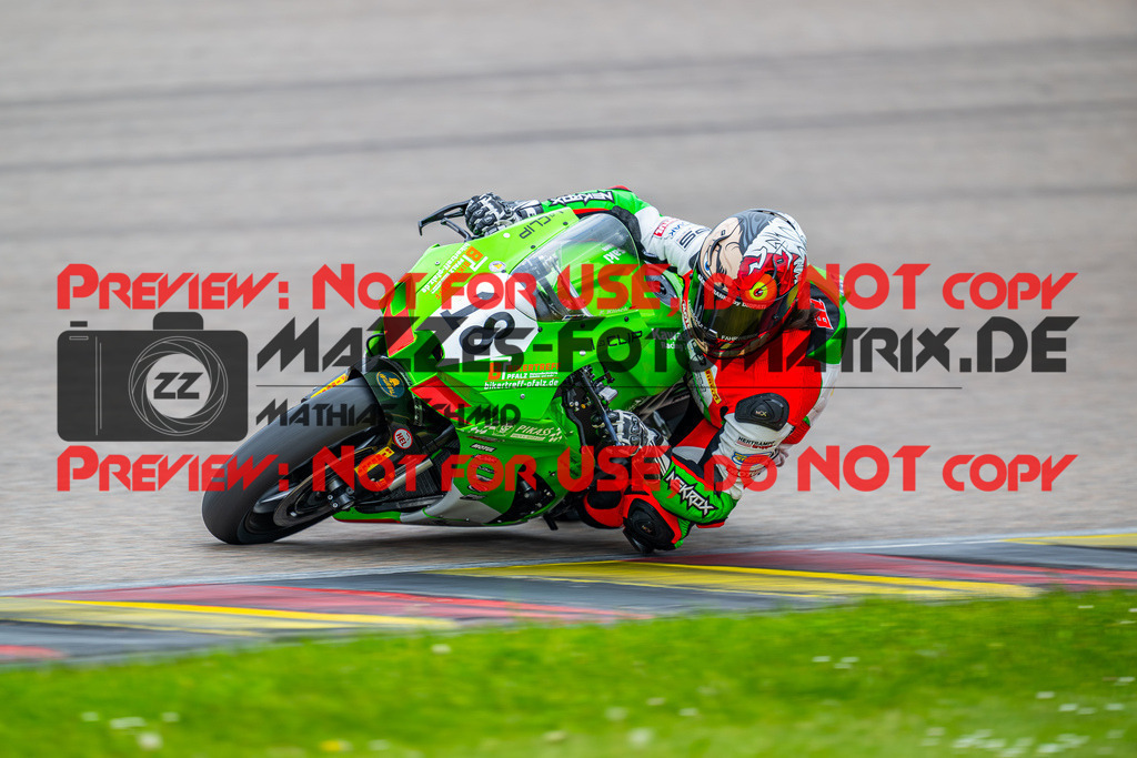 MaZZes_FotoMatrix_240504_6007705_3274 | STK1000