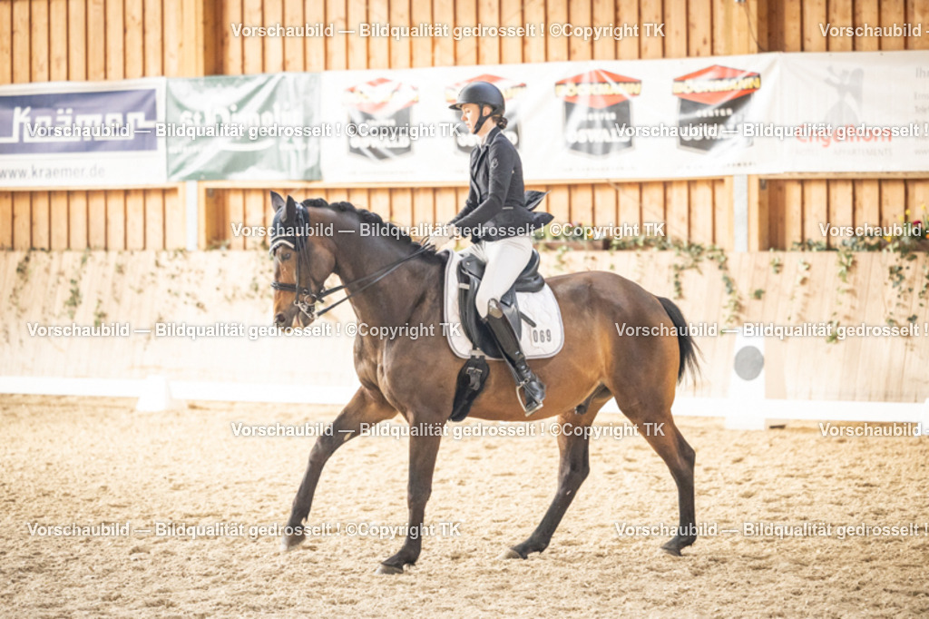 _D5A9330 | Emotionale Pferde- & People-Fotografie rund um Heidelberg, Leimen & Umgebung. Natürliche Fotos von Pferd, Mensch & Familie. Jetzt Termin sichern!