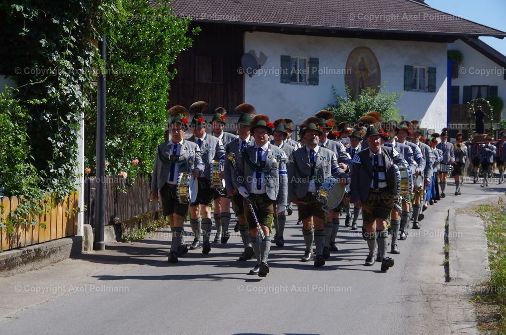 IMGP5523 | fotografiert von Axel PollmannLeonhardi Wallfahrt Benediktbeuern und Murnau, Fronleichnam, Fasching, Landschaft im Loisachtal und Benediktbeuern  - Realisiert mit Pictrs.com