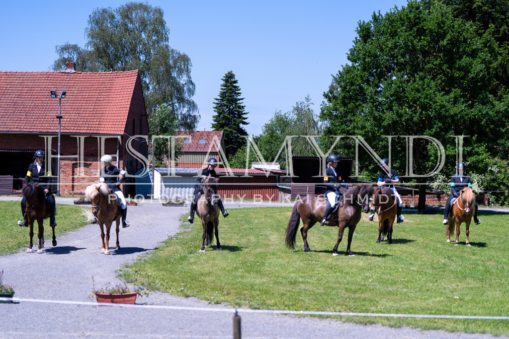 KAI08658 | Ihr sucht einen Fotografen für eure nächste OSI? Ich begleite auch euer Turnier für Islandpferde fotografisch.  - Realisiert mit Pictrs.com