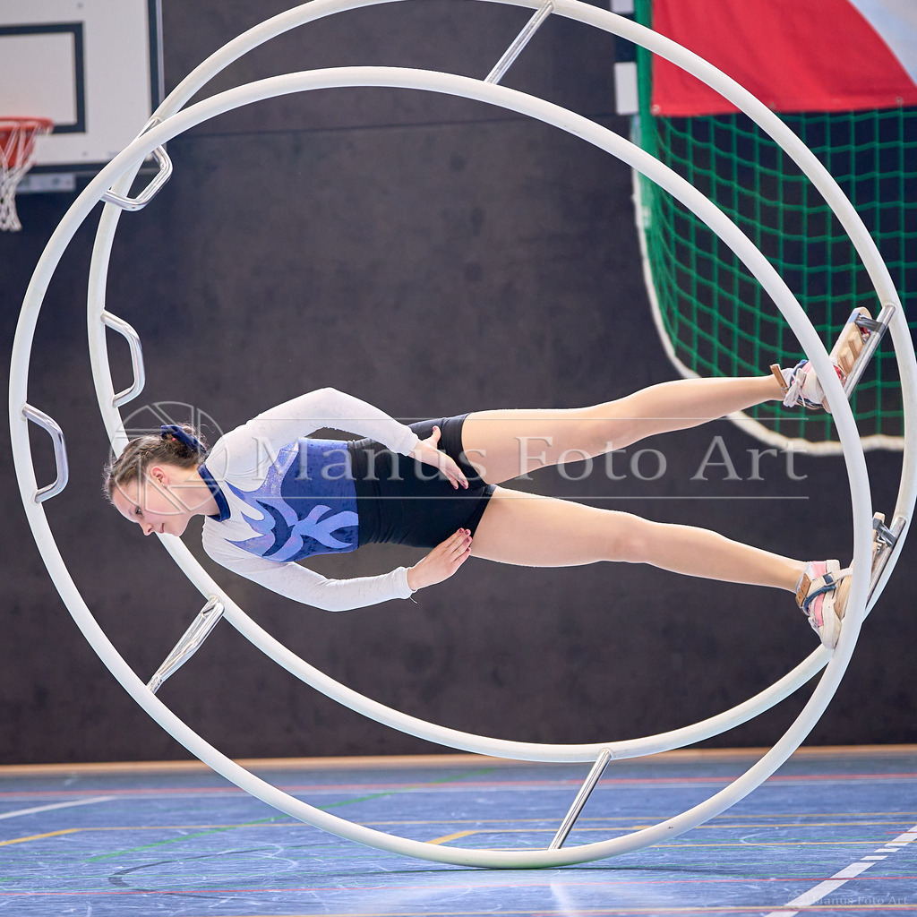 C-DSC03680 | Professionelle Sportfotografie in Hamburg, Schleswig-Holstein und Niedersachsen – spezialisiert auf Rhönrad, Geräteturnen, Leistungsturnen und rhythmische Sportgymnastik. Bundesweite Begleitung von Rhönrad-Events. Jetzt Sport-Fotos - Realisiert mit Pictrs.com