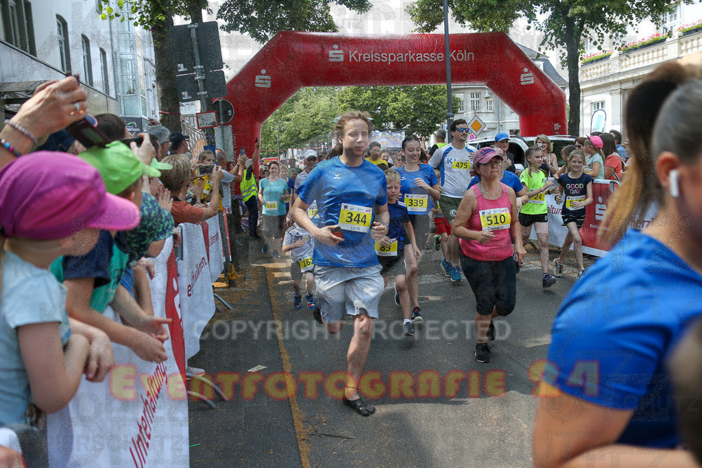 230624_1507_EX1_3922 | Sportfotografie im Rhein-Sieg Kreis, Köln, Bonn, NRW, Rheinland Pfalz, Hessen, etc. Unser Tätigkeitsfeld umfasst den Laufsport vom Volkslauf über den Marathon, Duathlon, Triathon bis zum Ultralauf wie Kölnpfad Ultra oder Schindertrail.