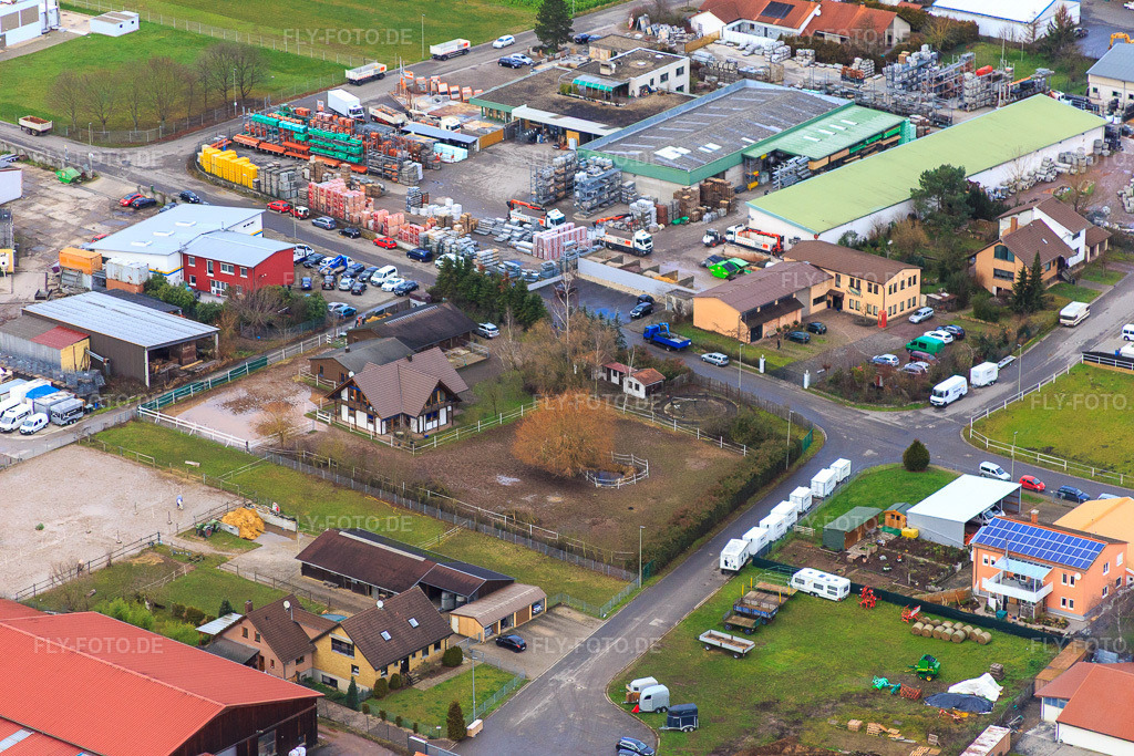 Luftbild: Industriegebiet Industriestraße mit Reitstall Petra Egalite und Conrad Lackierfachbetrieb in Billigheim-Ingenheim im Bundesland Rheinland-Pfalz in Deutschland.Foto: IMG_085676.jpg vom 08.01.2016 durch Werner Riehm/FLY-FOTO.deReitstall EgalitéHandwerksunternehmen für Malerarbeiten und Trockenbau
