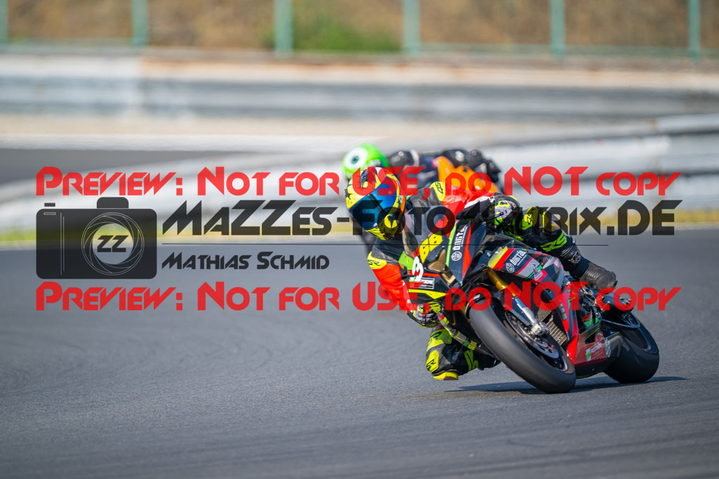 MaZZes-Fotomatrix-20260805-520199 | OPEN