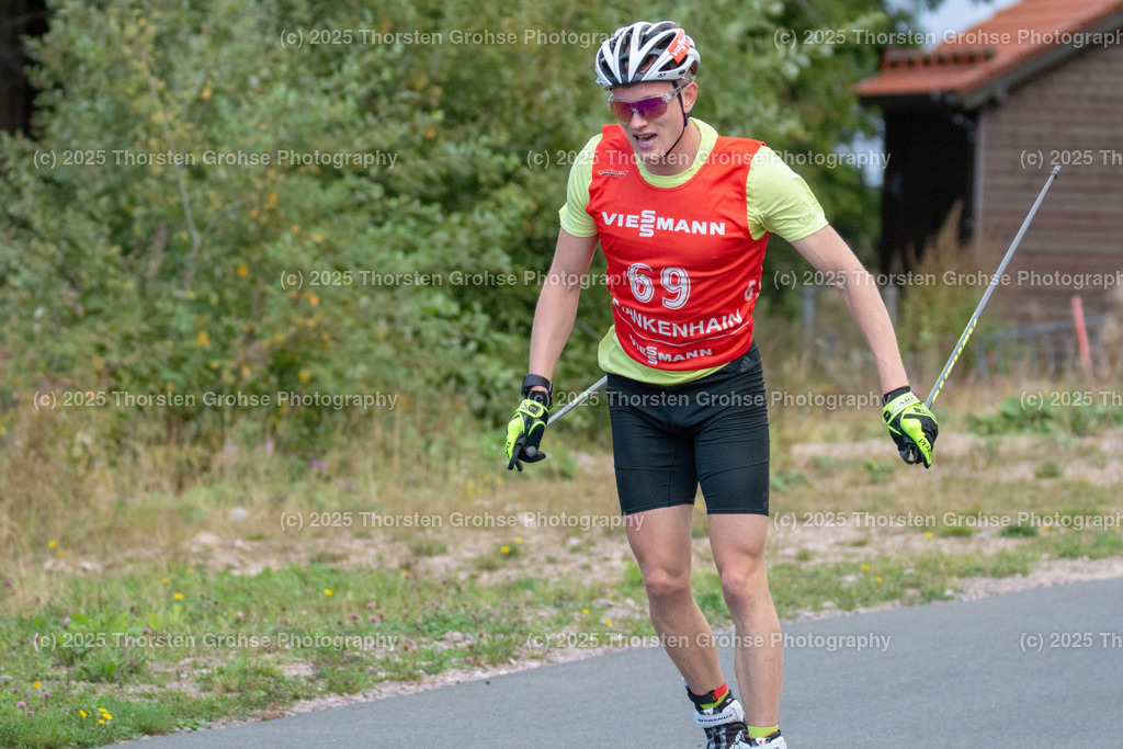 Deutsche Meisterschaften Biathlon | Deutsche Meisterschaften Biathlon, Speziallanglauf Maenner am 14.09.2018 in der DKB SKI ARENA in Oberhof, (Deutschland)

Bild: Doll Benedikt vom SZ Breitnau / BwO - Realisiert mit Pictrs.com