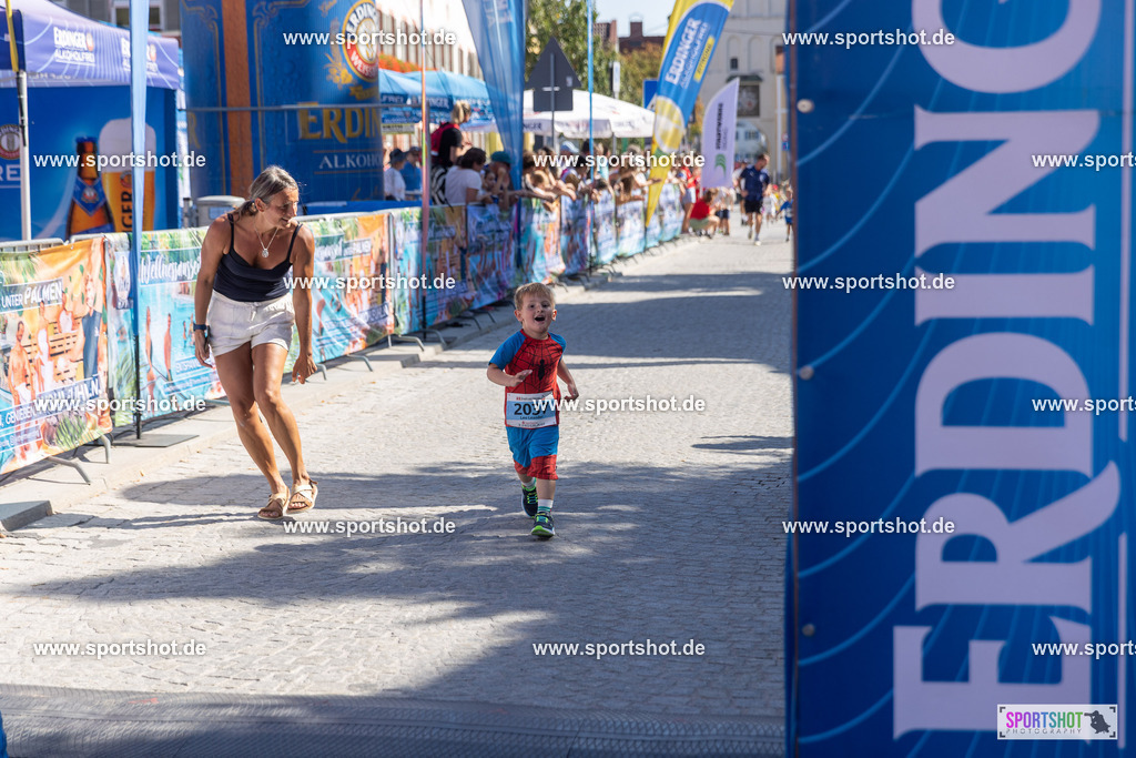 VJ__2958 | Stadtlauf Erding 2025 #stadtlauferding #erdingstadtlauf #stadtlauf_erding #laufmotivation #trisporterding #yourpictrs #sportshot_your_pictrs