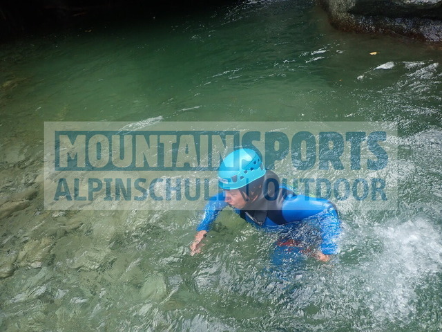 P1030097 | Bestelle die Bilder deines Berg- oder Wasser-Abenteuers mit Mountain Sports bequem von zu Hause aus direkt über unseren Online Fotoshop von pictrs.com. - Realisiert mit Pictrs.com