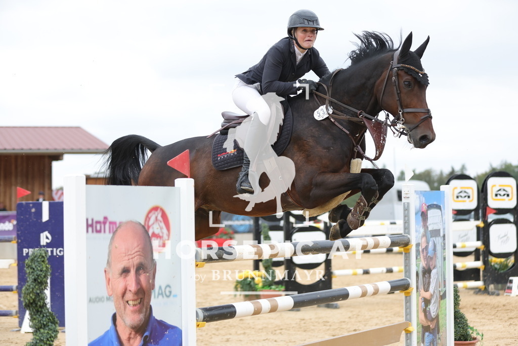 0P6A3932 | Willkommen bei Brunnmayr - Design & Fotografie – Ihrem Spezialisten für Reitturniere und Pferdeveranstaltungen in Oberösterreich, Salzburg und Bayern! Seit über 17 Jahren sind wir leidenschaftlich dabei.