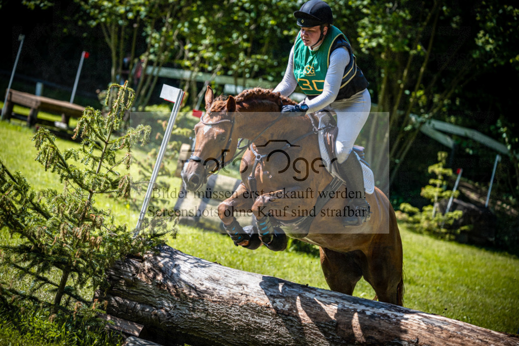 Vielseitigkeitsturnier Melle Oldendorf | Entdecke hochwertige Reitturnierfotos von Foto Oger. Professionell, emotional und authentisch – jetzt Lieblingsmomente im Shop bestellen.Deutschlandweite Turnierfotografie. - Realisiert mit Pictrs.com