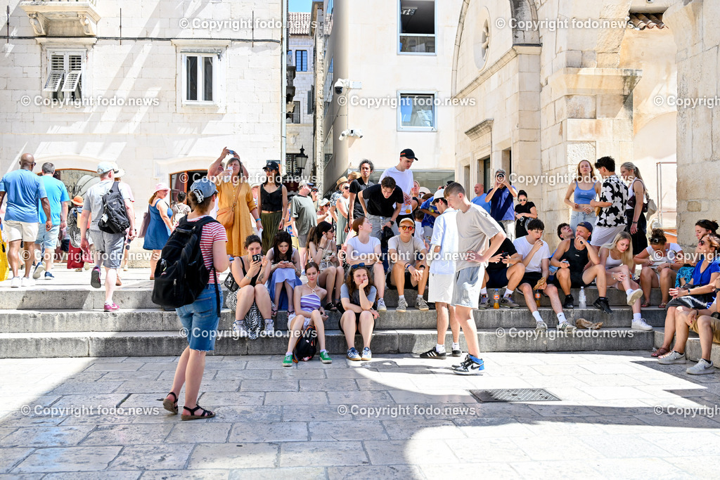 Kroatien_ Split_ 21.07.2025-49 | 21.07.2025, Kroatien, HRV, Split, im Bild Themenbild, Stadtansichten, Touristen, Tourismus, Feature, SymbolbildSplit zweitgroesste Stadt Kroatiens. Die Stadt ist Verwaltungssitz der Gespanschaft Split-Dalmatien 