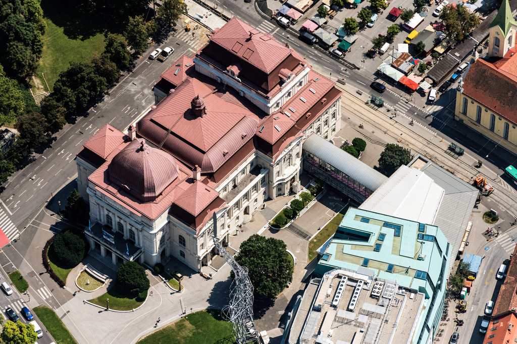 dr__0012153.jpg | GRAZ 20.07.2018 Opernhaus und Schauspielhaus Graz in Graz in Steiermark, Österreich. // Opera house Graz in Graz in Steiermark, Austria. Foto: Daniel Reiter