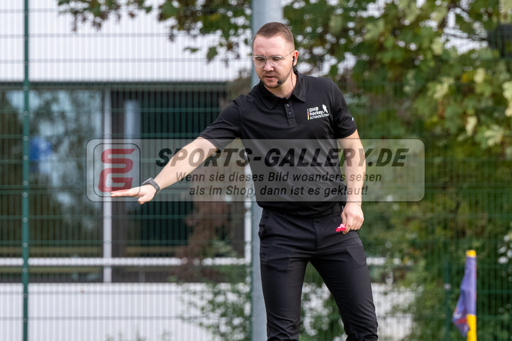 SFE_20231021_0171 | Deutsche Meisterschaft Weibliche U16 Halbfinale Düsseldorfer HC - Harvestehuder THC am 21.10.2023 in Köln (Düsseldorfer Hockeyclub 1905 e.V.), Photo: Stephan Fehrmann 2023 (Sports-Gallery)