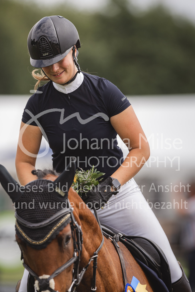 230714_LC_Stil-L-558 | Deine schönsten Turniermomente als professionelle Fotos! Entdecke hochwertige Pferdesport-Fotografie im Online-Shop. Jetzt Fotos finden & bestellen!