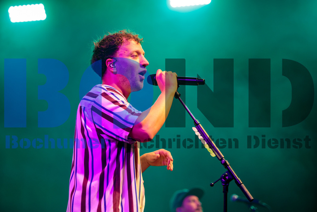 Zeltfestival Ruhr 2024 - Joris  {date} -  | {headline}(Foto: Sebastian Sendlak / BOND) - Realisiert mit Pictrs.com