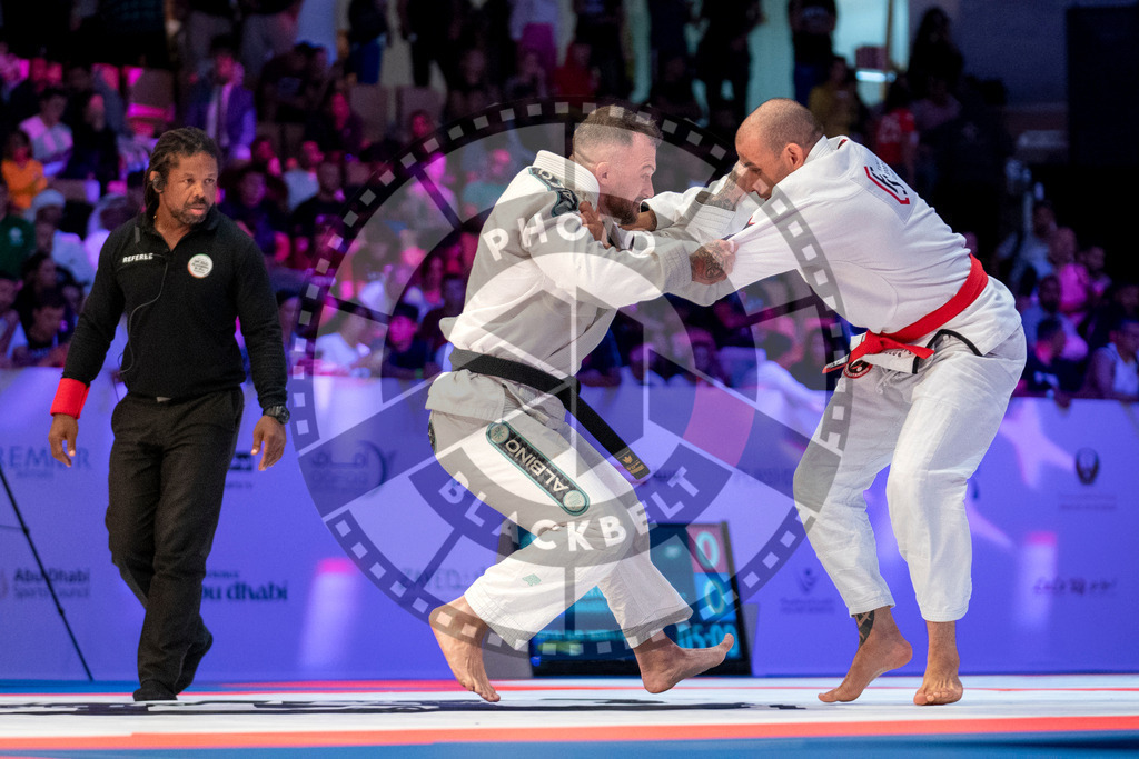 20231107PBB5286 | Fighters compete during the AJP World Master Championship in the Mubadala Arena in Abu Dhabi, Arab United Emirates, on November 7, 2023.