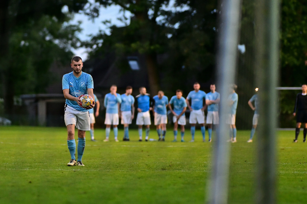 Fußball I Herren I Saison 2025-2026 I Supercup Sparkasse Harburg-Buxtehude I TuS Nenndorf - SG Estetal | Der Sportfotograf. - Realisiert mit Pictrs.com