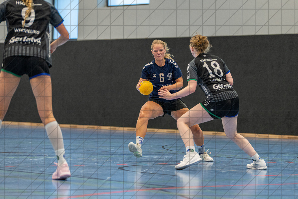 Saisonauftakt-Turnier TSG Burg Gretesch 25/26 | 1. Damen vs. HSG Werther/Borgholzhausen | Chiara Turek (TSG Burg Gretesch #6) //  16.08.25: Saisonauftakt-Turnier TSG Burg Gretesch 25/26 | 1. Damen vs. HSG Werther/Borgholzhausen / Osnabrück / Deutschland  //   CREDIT:www.bullenfotos.de, Martin König, Hörner Weg 40, D-49078 Osnabrück, +4917663732967 // Nutzung und Weitergabe nur zu den vereinbarten Zwecken. Presseanfragen an Ersteller. Alle Rechte beim Ersteller. Honorierung nach MFM. - Realisiert mit Pictrs.com
