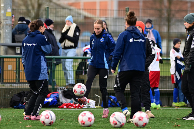 Fußball I Frauen I Saison 2025-2026 I Regionalliga Nord I 11. Spieltag I Hamburger SV U20 - Holstein Kiel I 27964 | Der Sportfotograf. - Realisiert mit Pictrs.com