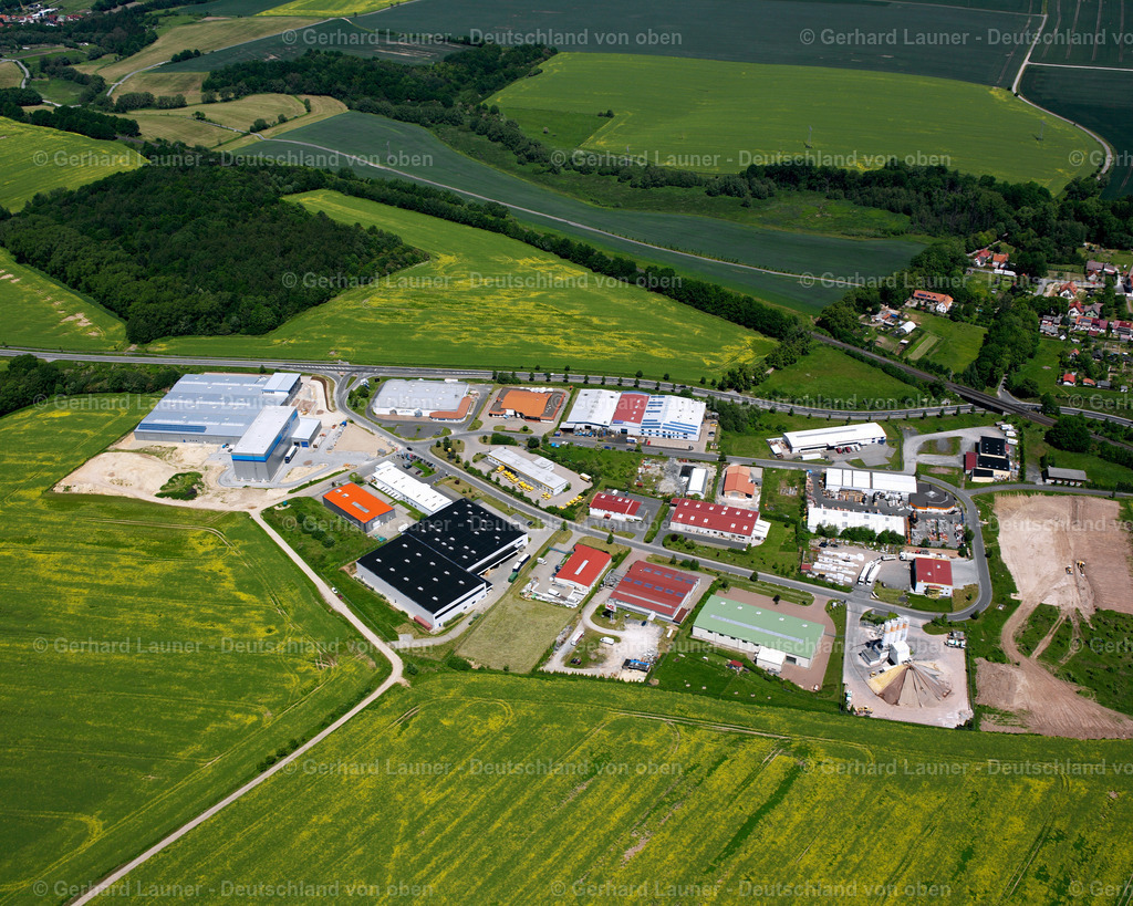 2634200 | LEINEFELDE-WORBIS 16.06.2006 Industrie- und Gewerbegebiet an der Straße Dünblick in Leinefelde-Worbis im Bundesland Thüringen, Deutschland. // Industrial and commercial area on street Duenblick in Leinefelde-Worbis in the state Thuringia, Germany. Foto: Gerhard Launer