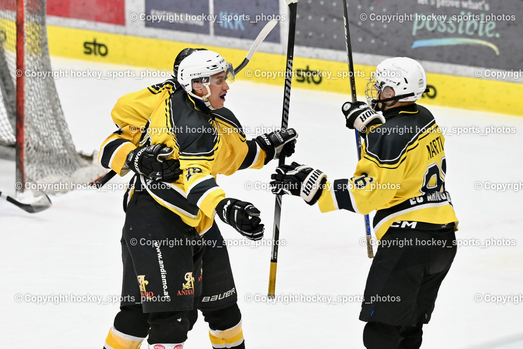 EC Kellerberg vs. EC Arnoldstein | Jubel EC Arnoldstein Mannschaft, #26 De Pasqualin Lucas EC Arnoldstein, #86 Martl Timo EC Arnoldstein, EC Kellerberg vs. EC Arnoldstein, EC Kellerberg vs. EC Arnoldstein am 03.02.2025 in Villach (Stadthalle Villach), Austria, (Photo by Bernd Stefan)