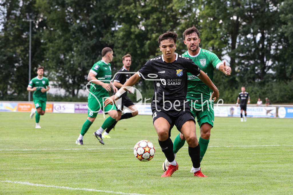 TSV 1861 Nördlingen - FC Pipinsried | im Duell Benjamin KRIST (FCP #14) mit Nördlingen #11