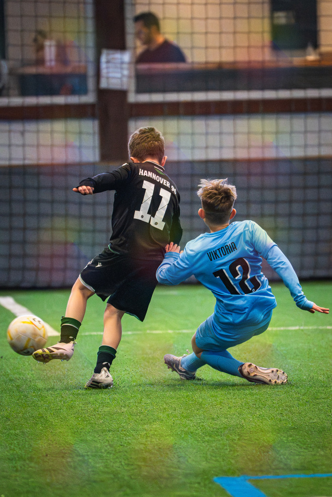 _BLR8758 | Professionelle Fußball- und Sportfotografie. Spielbilder online ansehen und kaufen – Einzelbilder oder komplette Galerien in hoher Qualität. - Realisiert mit Pictrs.com