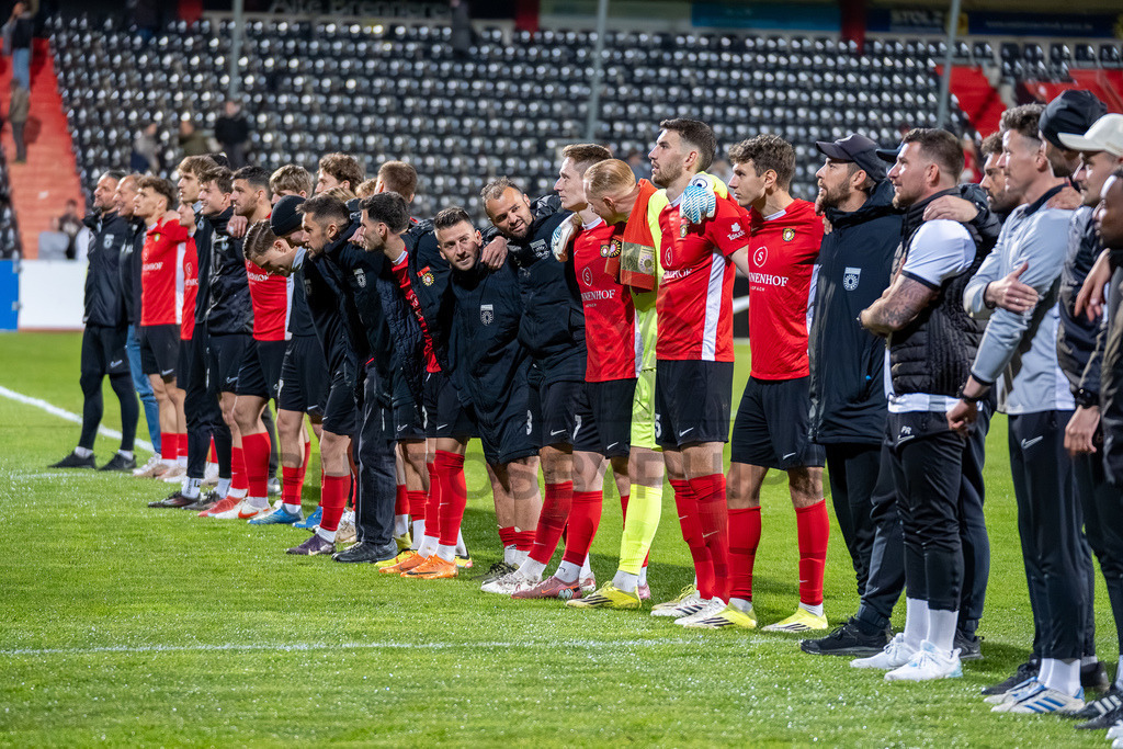 SG Sonnenhof Großaspach vs. SGV Freiberg, Fussball, Regionalliga Suedwest, 30. Spieltag, 22.04.2026 | SG Sonnenhof bedankt sich bei den Fans,SG Sonnenhof Großaspach vs. SGV Freiberg, Fussball, Regionalliga Suedwest, 30. Spieltag, 22.04.2026