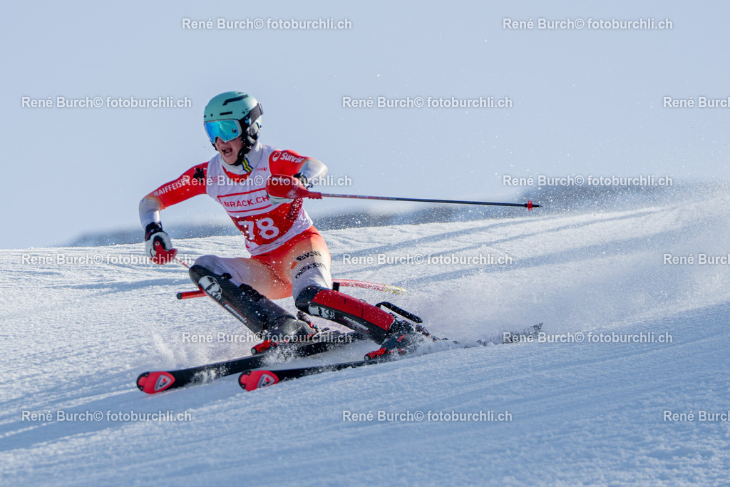 BUR03762 | René Burch leidenschaftlicher Fotograf aus Kerns in Obwalden.  Hier finden sie Sport, Landschaft und Natur Fotografie.
 - Realisiert mit Pictrs.com