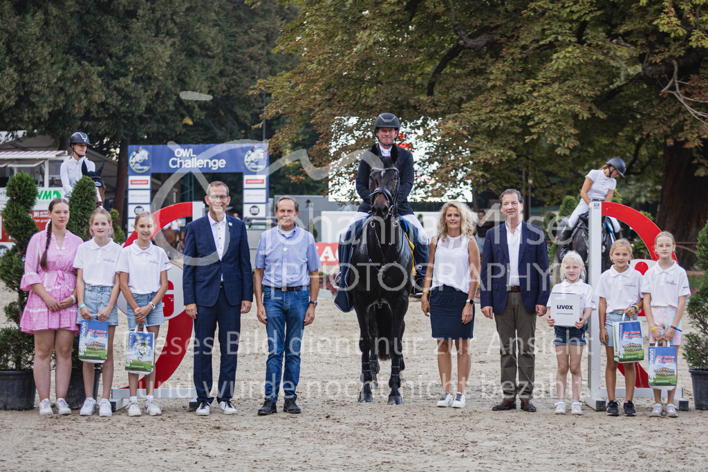 230910_OWLCh_Sparkasse-841 | Deine schönsten Turniermomente als professionelle Fotos! Entdecke hochwertige Pferdesport-Fotografie im Online-Shop. Jetzt Fotos finden & bestellen!