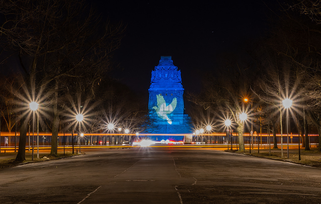 Völkerschlachtdenkmal Leipzig | Völkerschlachtdenkmal Leipzig bei Nacht - Realisiert mit Pictrs.com