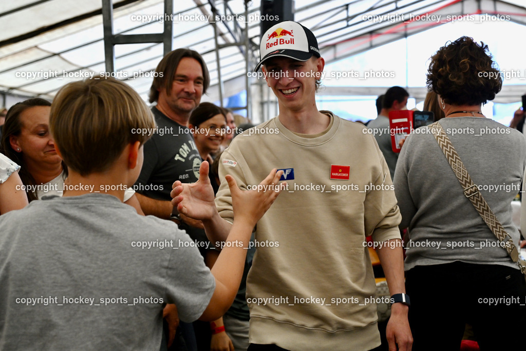 Empfang Daniel Tschofenig | Einzug Daniel Tschofenig, Empfang Daniel Tschofenig, Empfang Daniel Tschofenig am 10.05.2025 in Hohenthurn (Mehrzweckhaus Hohenthuurn), Austria, (Photo by Bernd Stefan)