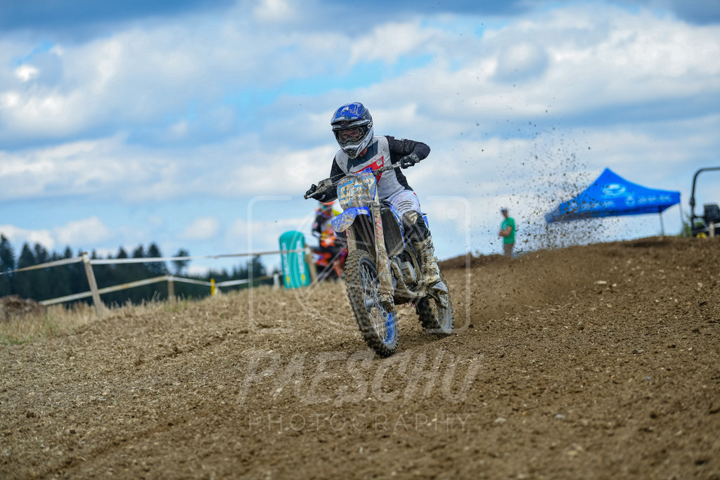 Lady (159) | Paeschuphoto Shop - Wer nicht sucht der auch nicht findet.Ob Motocrossbilder oder von einem besuchtem Spiel, Hauptsache Action. - Realisiert mit Pictrs.com