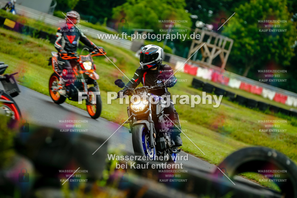 VBK-4080 | Hier findet Ihr Bilder von Touristenfahrten auf der Nürburgring Nordschleife oder von anderen Veranstaltungen die ich besucht habe. Viel Spass beim Durch Schauen 
