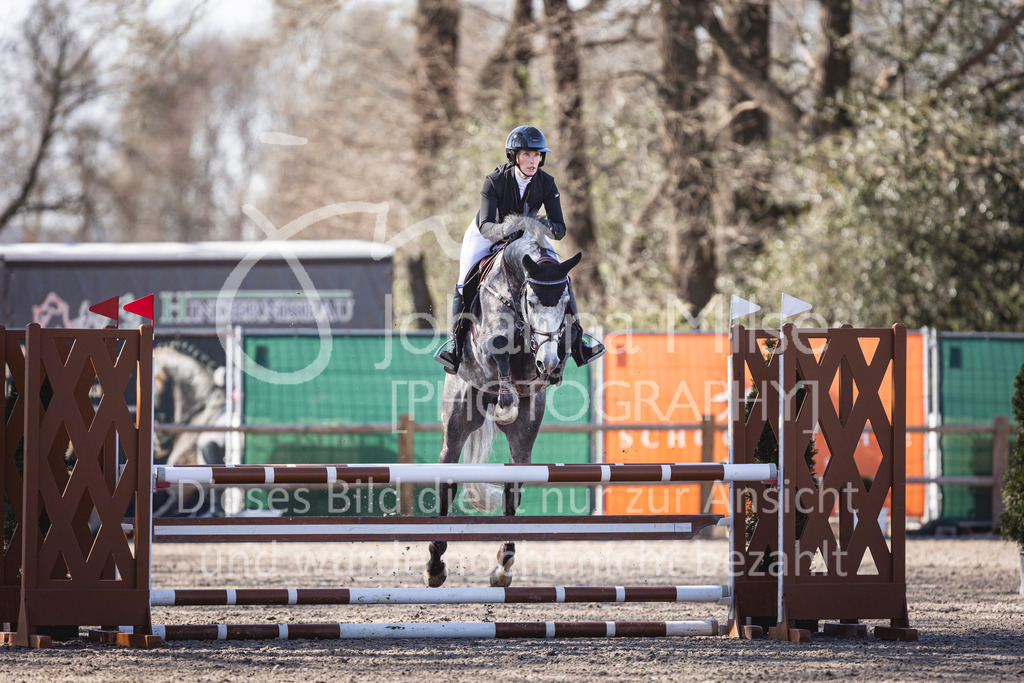 250408_Mühlen_SprPf-A2-279 | Deine schönsten Turniermomente als professionelle Fotos! Entdecke hochwertige Pferdesport-Fotografie im Online-Shop. Jetzt Fotos finden & bestellen!