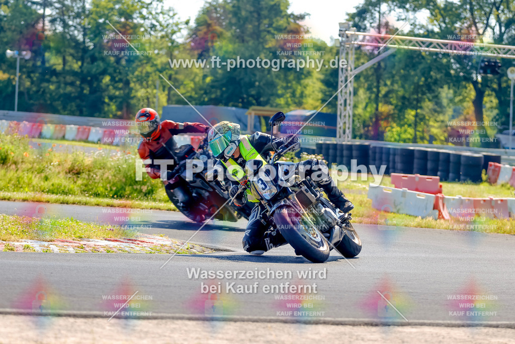 _MOT8976 | Hier findet Ihr Bilder von Touristenfahrten auf der Nürburgring Nordschleife oder von anderen Veranstaltungen die ich besucht habe. Viel Spass beim Durch Schauen 