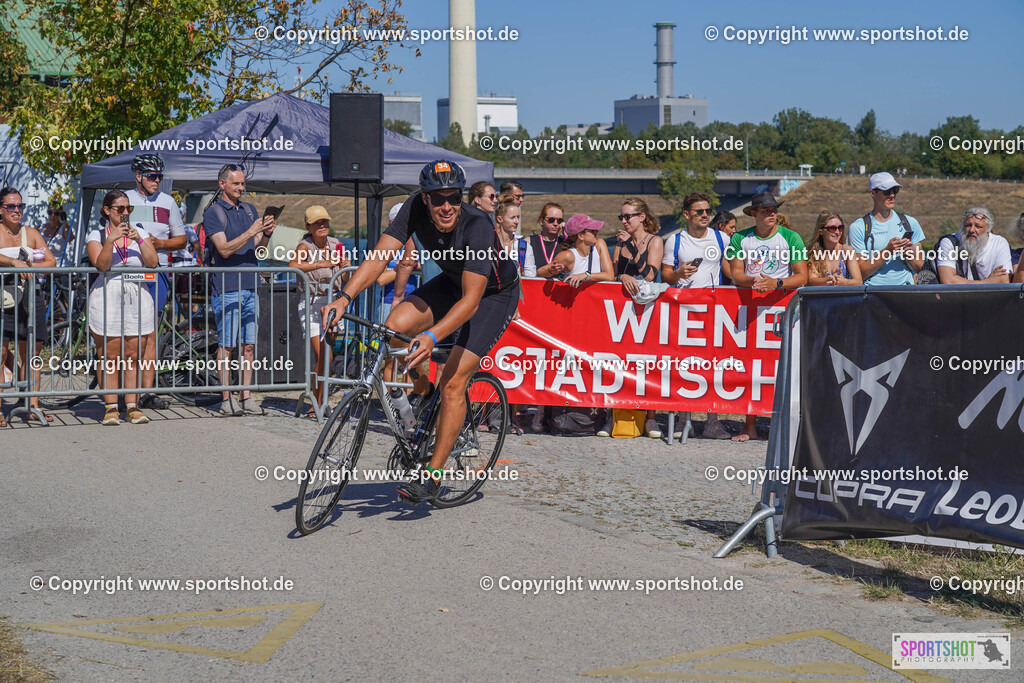 DSC01195 | Vienna Triathlon 2024                                        P3 Event                                                             #yourpictrs #sportshot_your_pictrs                 @Sportshotphotography                                     Photo Credit: www.sportshot.de