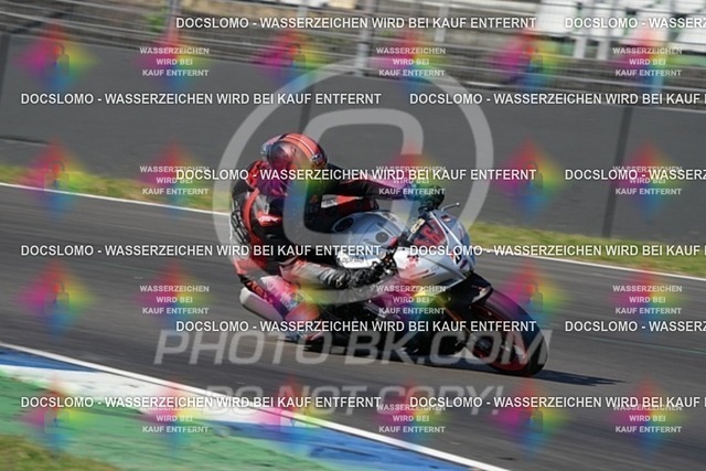 2025_04_29_PBK_22221 | Sportfotografie; SlowMotion; Video; Rennstrecke; Hafeneger; Speer; Racing; RSE; BMW; CBO; Trackday; Motorsportarena; Hockenheimring; Brno; Most; Barcelona; Valencia
