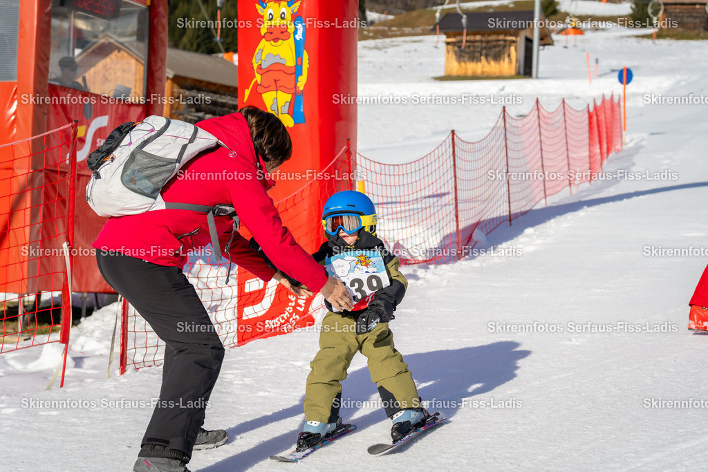 SRF_12.12.2025 0125 | SRF_12.12.2025 0125 - Realisiert mit Pictrs.com