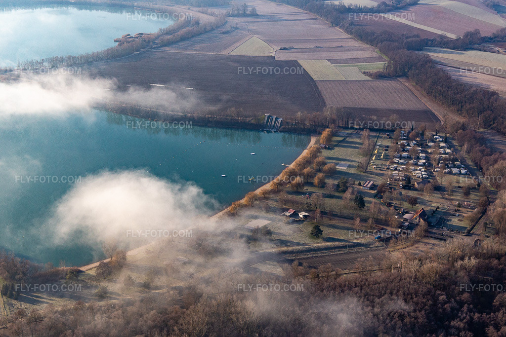 Aerial view: Camping les Mouettes in Lauterbourg in the state Bas-Rhin, France. – Photo: IMG_124047.jpg taken on 01/11/2021 by Werner Riehm/FLY-FOTO.com – Resolution of the original: 5472 x 3648 px