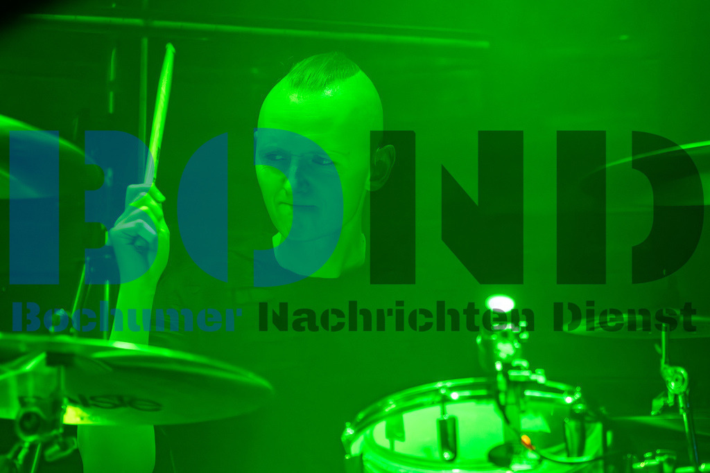 SES_ENEINS20250227-7 | bond - Realisiert mit Pictrs.com