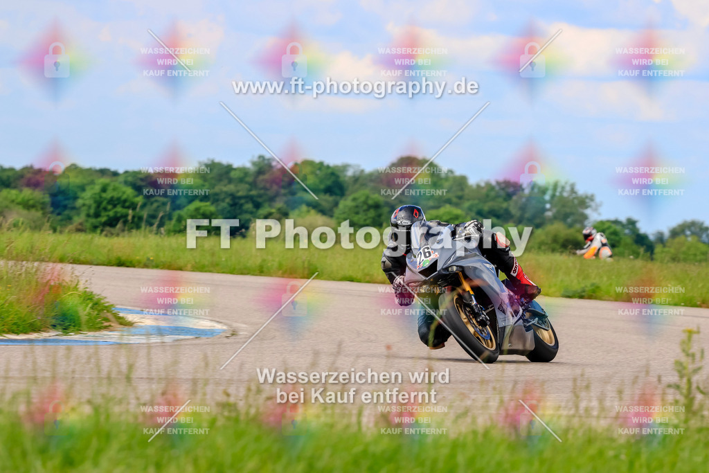 MotoTeam-1223 | Hier findet Ihr Bilder von Touristenfahrten auf der Nürburgring Nordschleife oder von anderen Veranstaltungen die ich besucht habe. Viel Spass beim Durch Schauen 