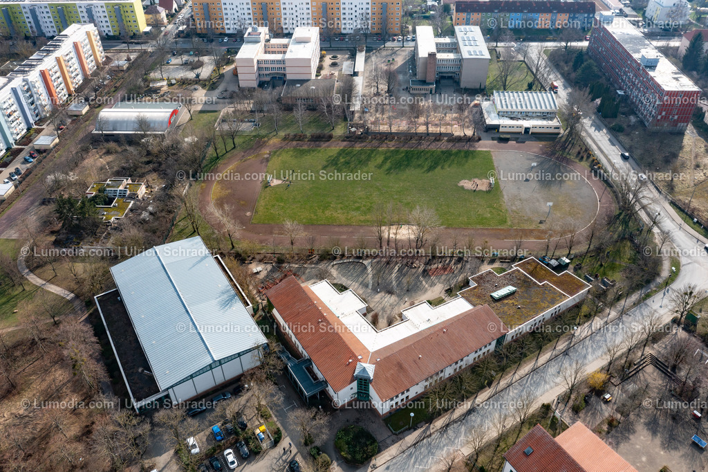 10049-51893 - Luftbild Halberstadt | Stockfoto und Bilderpool mit Bildmaterial aus Deutschland, dem Harz, Halberstadt, Quedlinburg, Wernigerode und weltweit. Qualitativ hochwertige und professionelle Fotos anschauen und kaufen. - Realisiert mit Pictrs.com