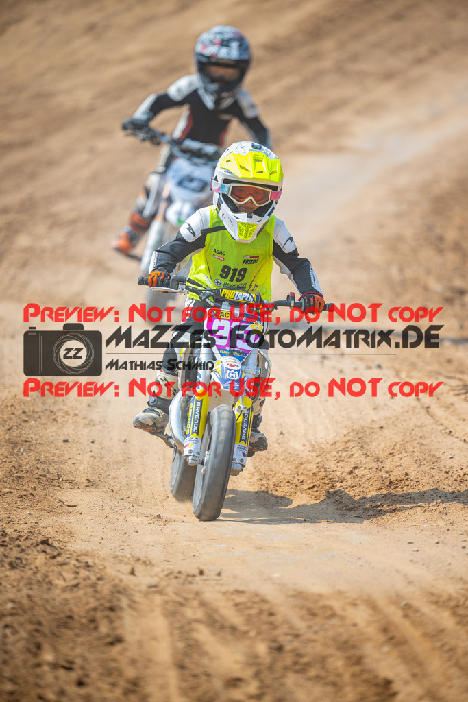 MaZZes-Fotomatrix-20260816-615395 | ROOKIES