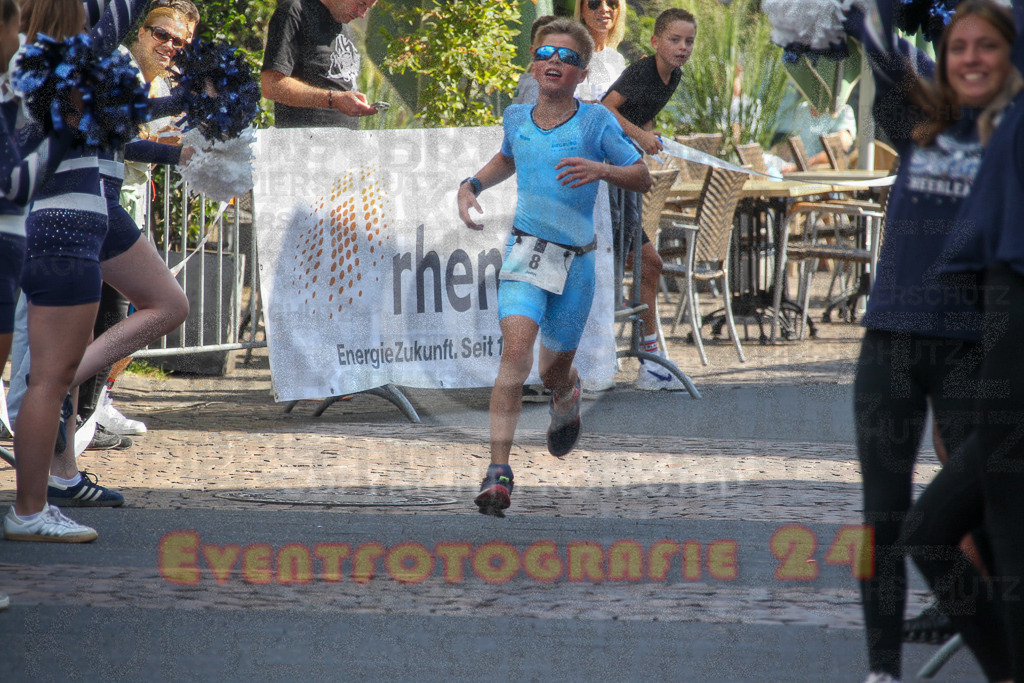 250824_1140_EV4_8994 | Sportfotografie im Rhein-Sieg Kreis, Köln, Bonn, NRW, Rheinland Pfalz, Hessen, etc. Unser Tätigkeitsfeld umfasst den Laufsport vom Volkslauf über den Marathon, Duathlon, Triathon bis zum Ultralauf wie Kölnpfad Ultra oder Schindertrail.