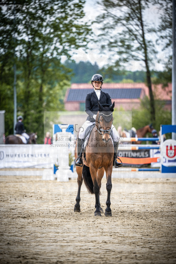 DOS_1774 | Reitturnier Venne - Realisiert mit Pictrs.com