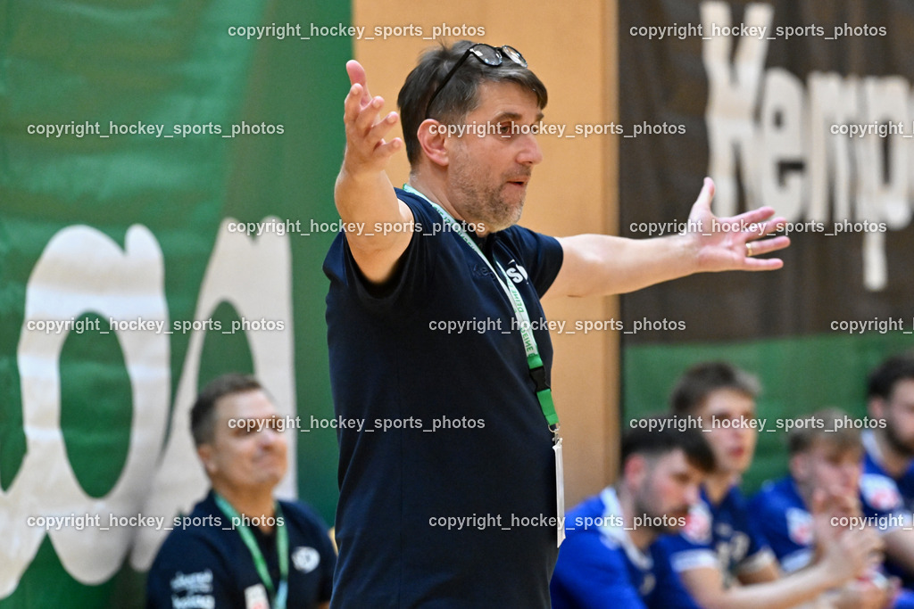 SC Ferlach vs. roomz JAGS Vöslau | Headcoach SC Ferlach BEGUS RobertSC Ferlach vs. roomz JAGS Vöslau, SC Ferlach vs. roomz JAGS Vöslau am 08.11.2025 in Ferlach (Ballspielhalle Ferlach), Austria, (Photo by Bernd Stefan)