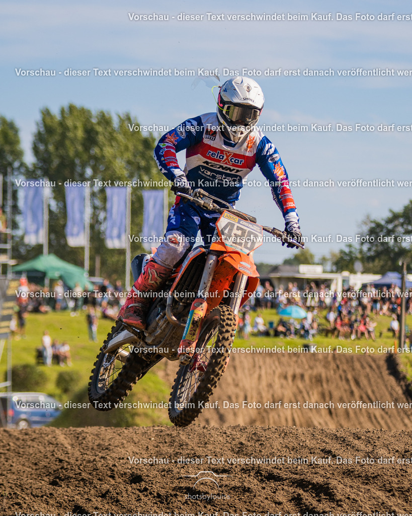 09_21_LM_Schenkenhorst-9155 | Sportfotografin aus Berlin-Brandenburg mit Fokus auf Motocross. Ich halte deine sportliche Leistung und echte Emotionen auf und neben der Strecke professionell fest. Entdecke die Fotos von deinem Rennen und bestelle sie direkt hier im Shop.