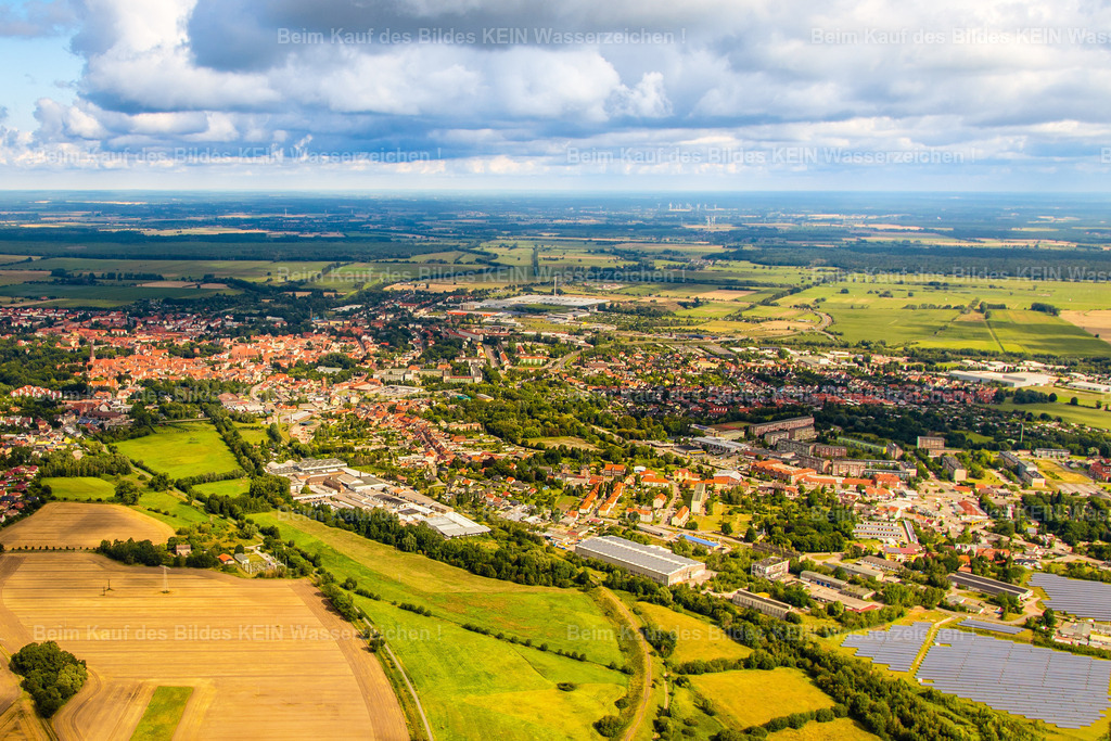 Luftbild Salzwedel B71 Gartenstraße ARCTA-6813 | Salzwedel in der Altmark - Realisiert mit Pictrs.com